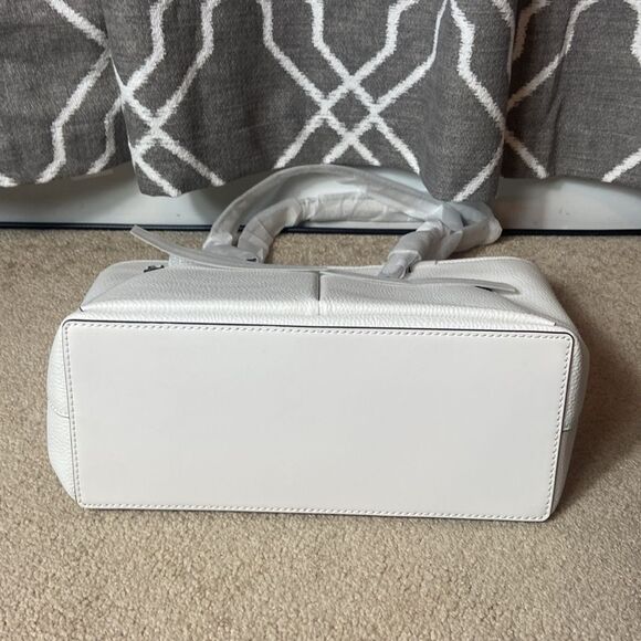 BNWT - MICHAEL KORS JET SET TRAVEL TOTE OPTIC WHITE - Picture 4 of 9